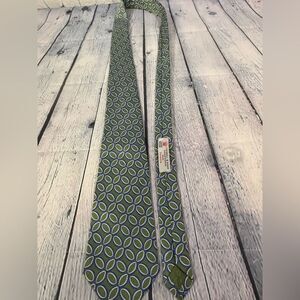 TURNBULL & ASSER Green Geometric Classic Preppy England Handmade Silk Tie
